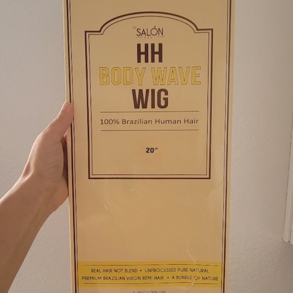 Salon Remi Body Wave 100% Brazilian Human Hair Wig with Bangs...Discontinued! - Picture 7 of 9